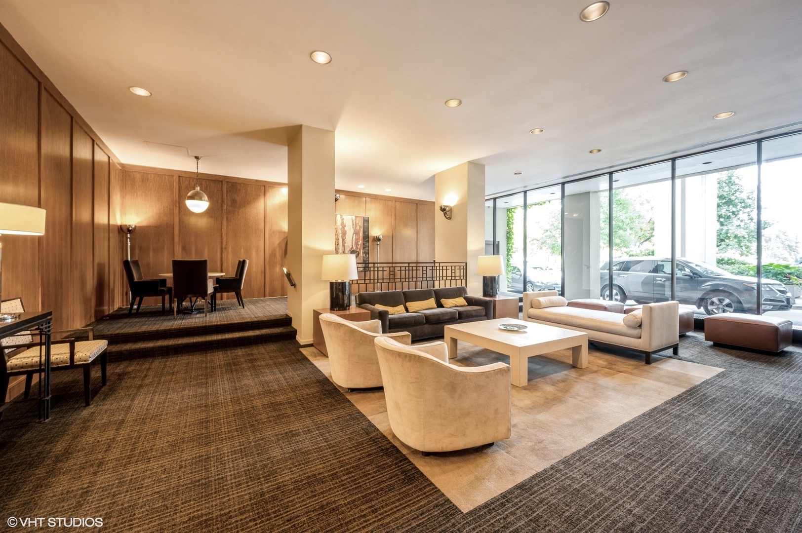 2626 N Lakeview Avenue Unit: 2506