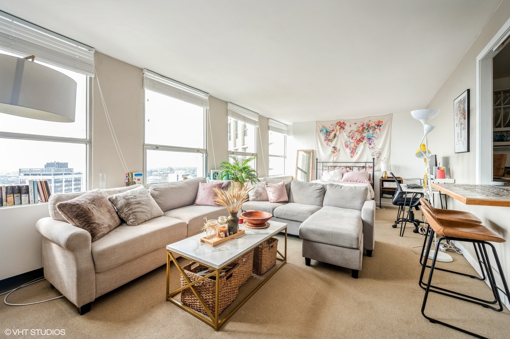 2626 N Lakeview Avenue Unit: 2506