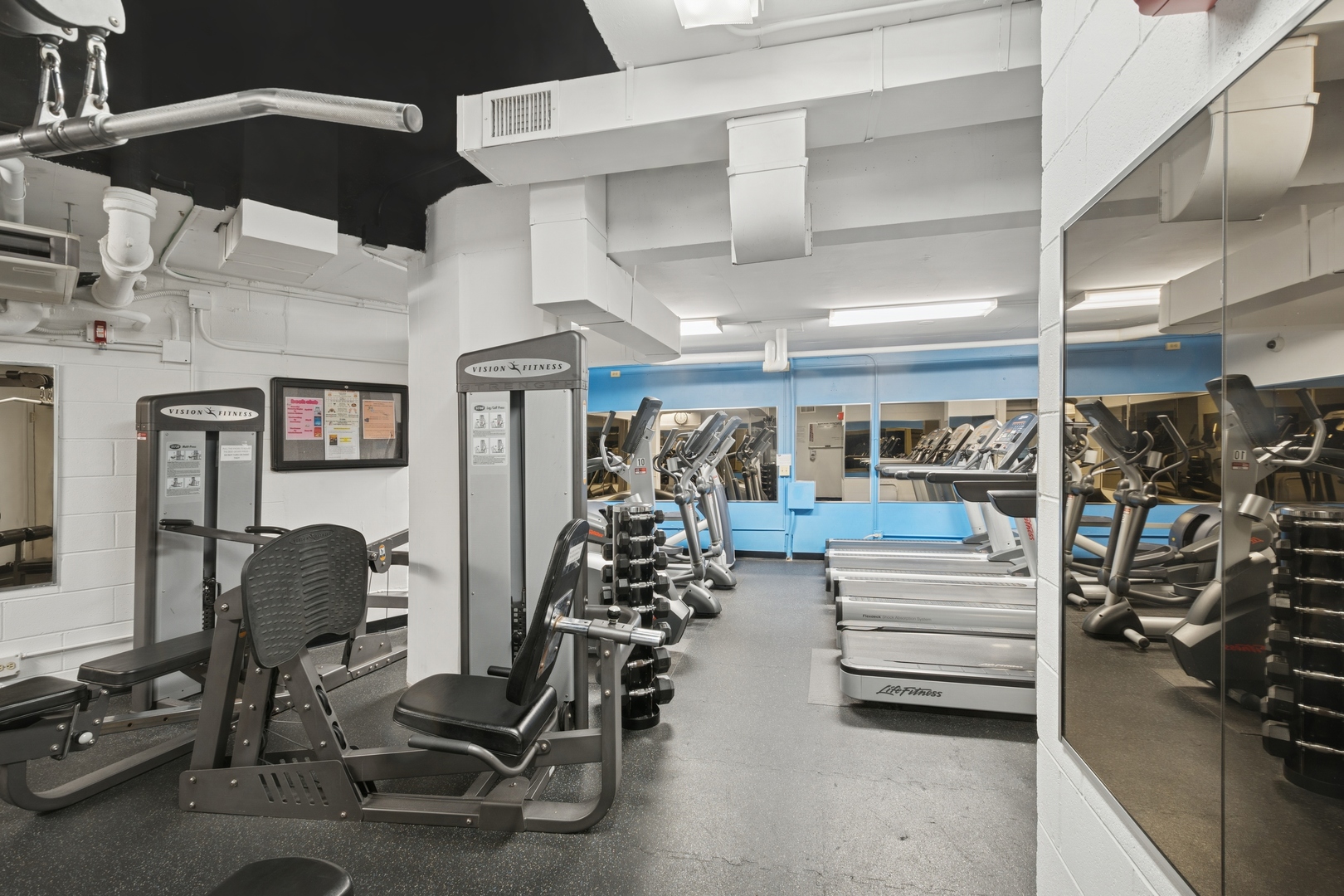2626 N Lakeview Avenue Unit: 2506