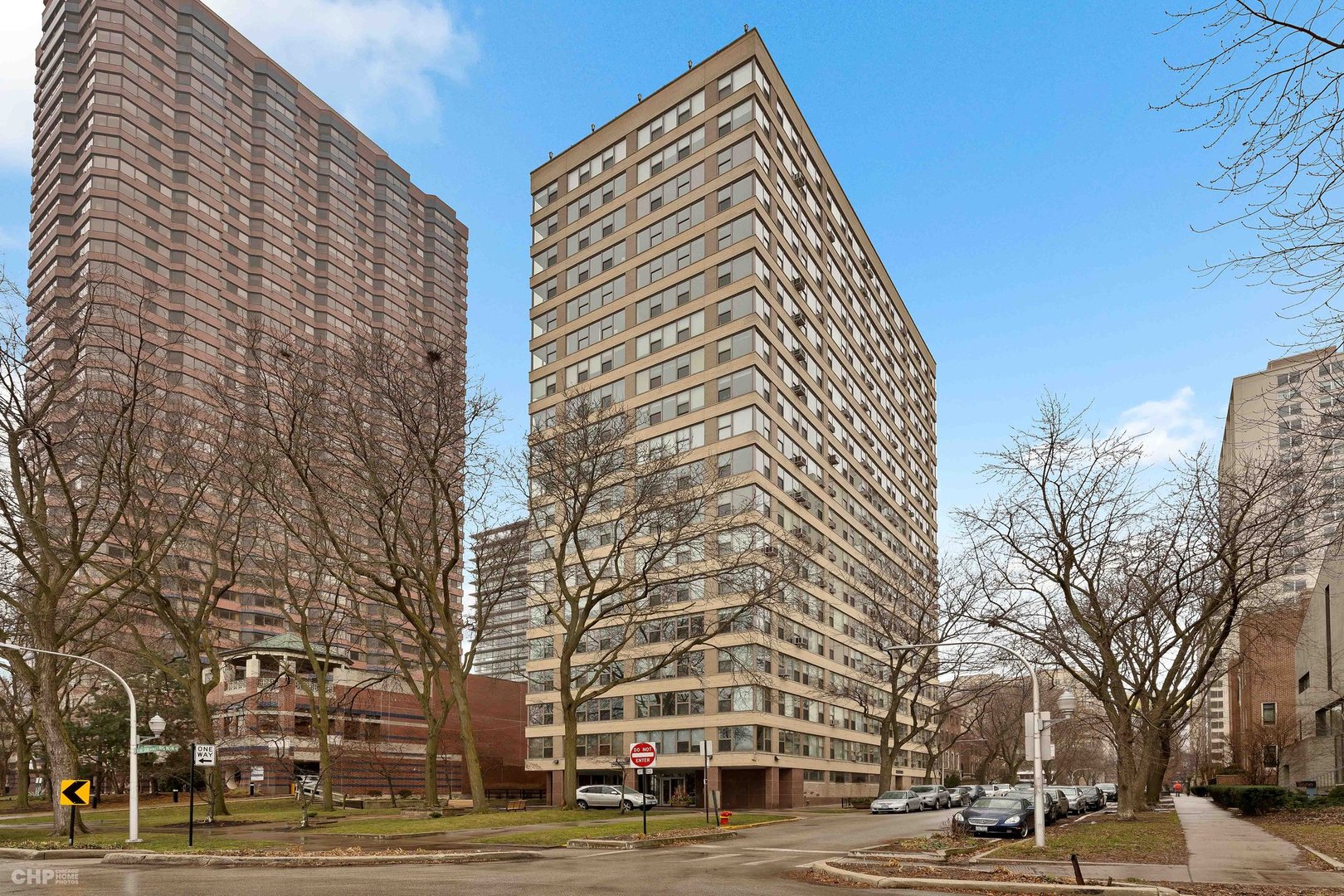 2970 N LAKE SHORE Drive Unit: 4A