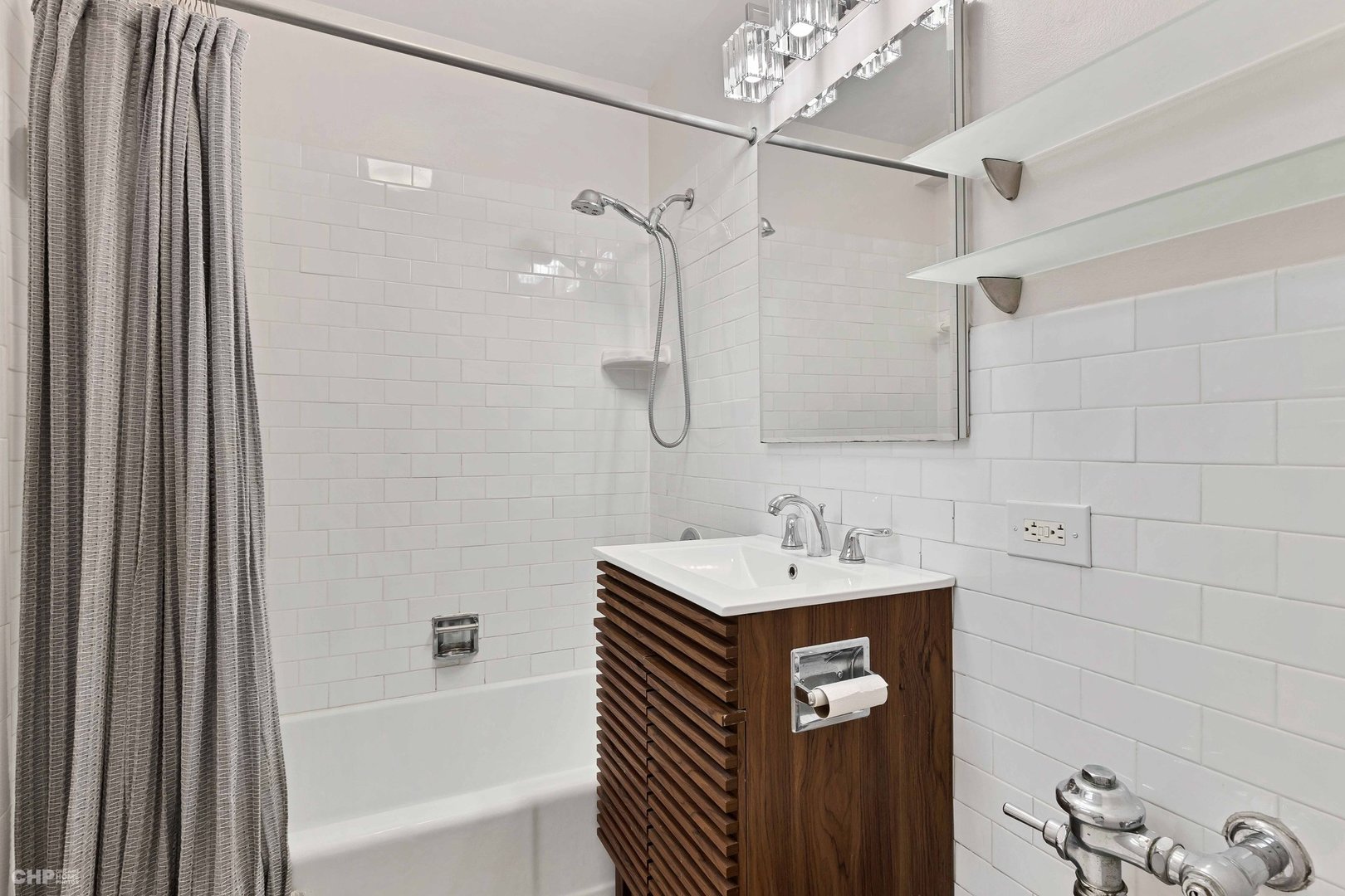 2970 N LAKE SHORE Drive Unit: 4A