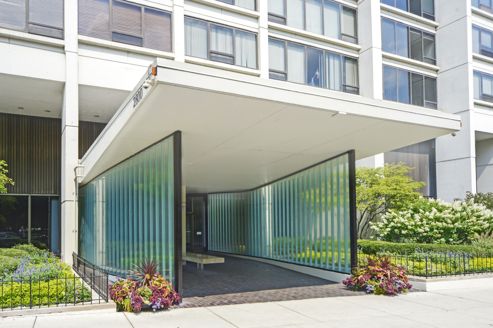 2800 N Lake Shore Drive Unit: 1310
