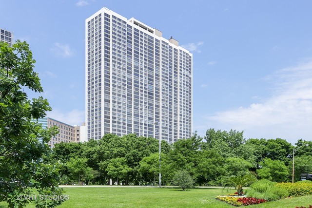 2800 N Lake Shore Drive Unit: 1310