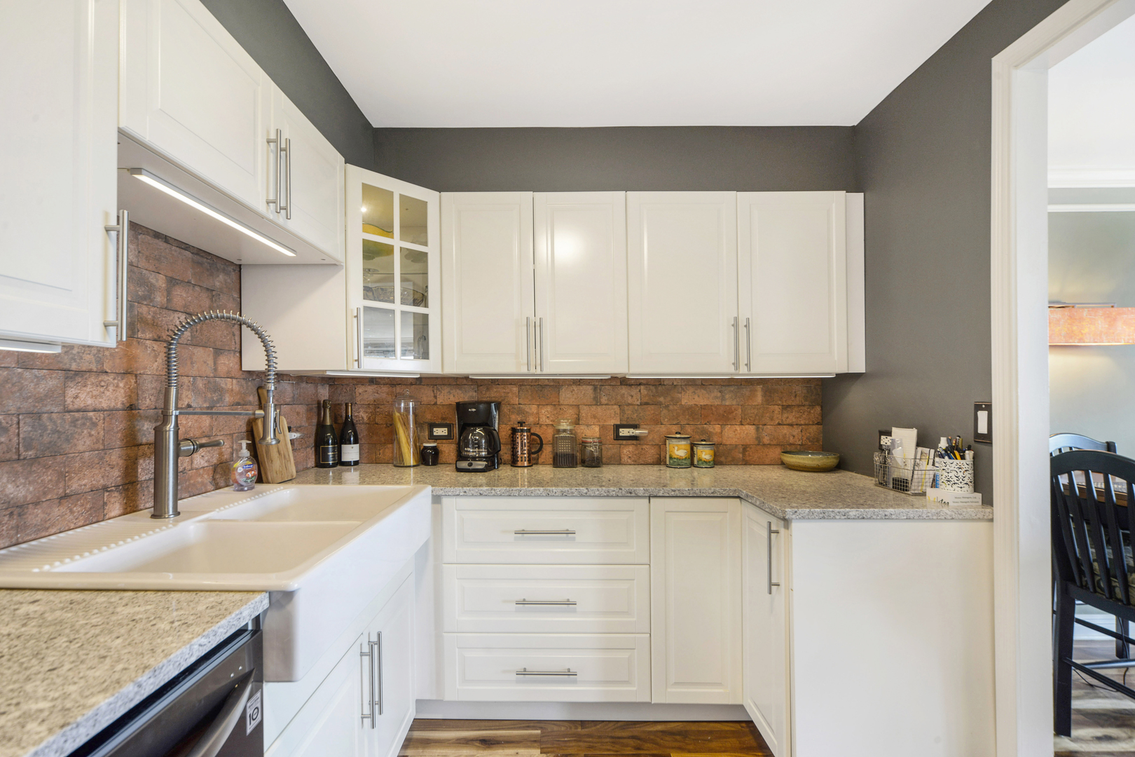 2800 N Lake Shore Drive Unit: 1310