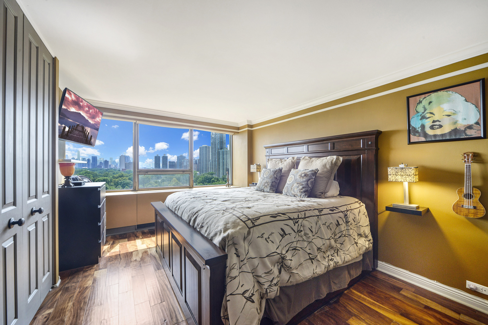 2800 N Lake Shore Drive Unit: 1310