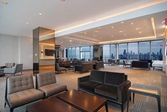 2800 N Lake Shore Drive Unit: 1310