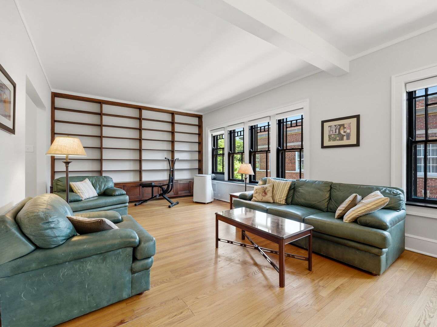 1421 E 58th Street Unit: 3E