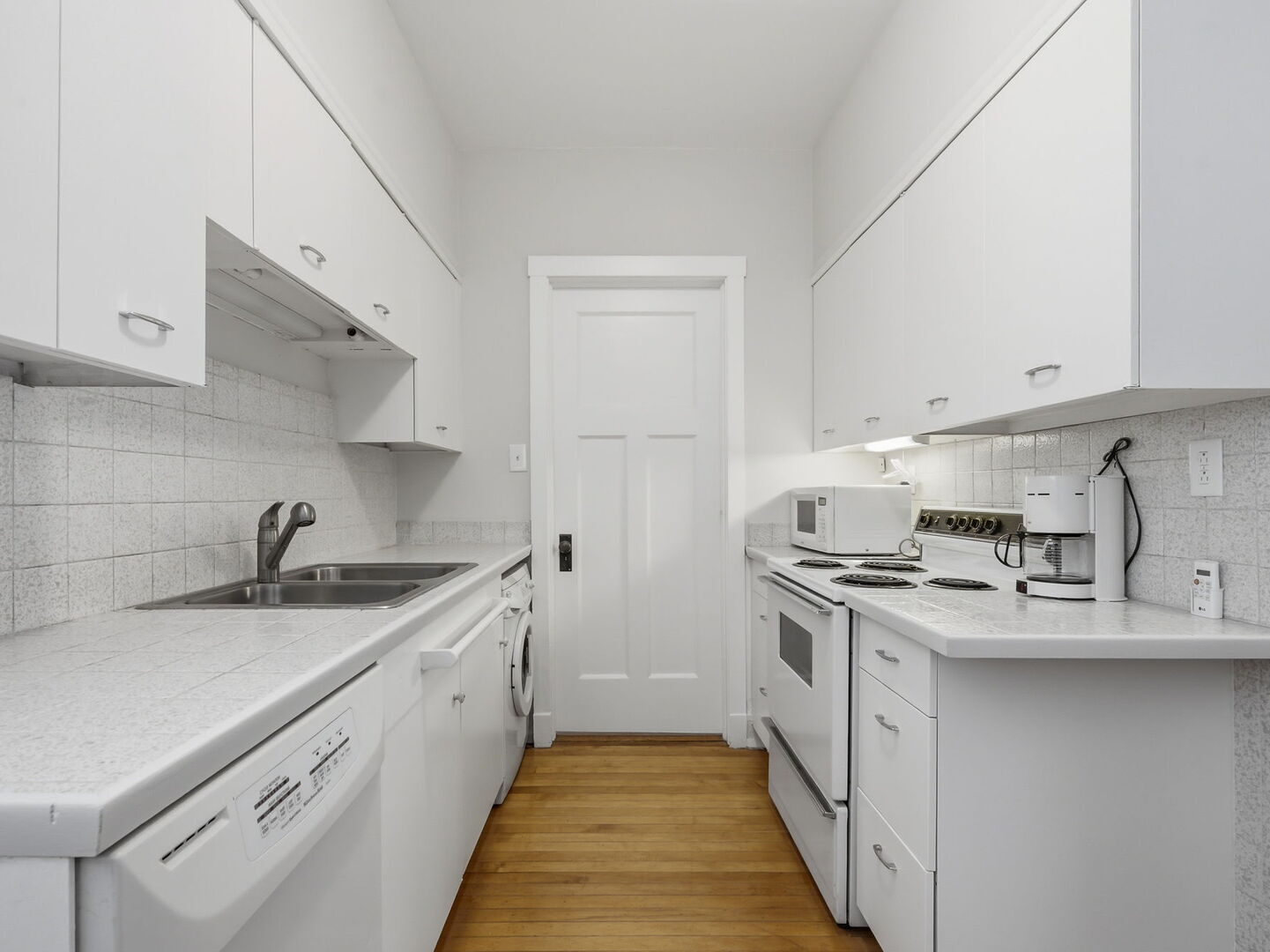 1421 E 58th Street Unit: 3E