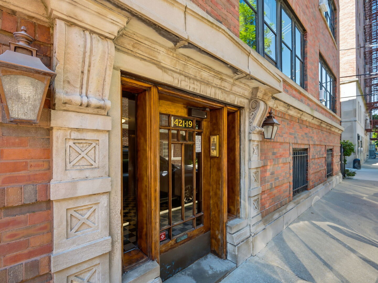 1421 E 58th Street Unit: 3E