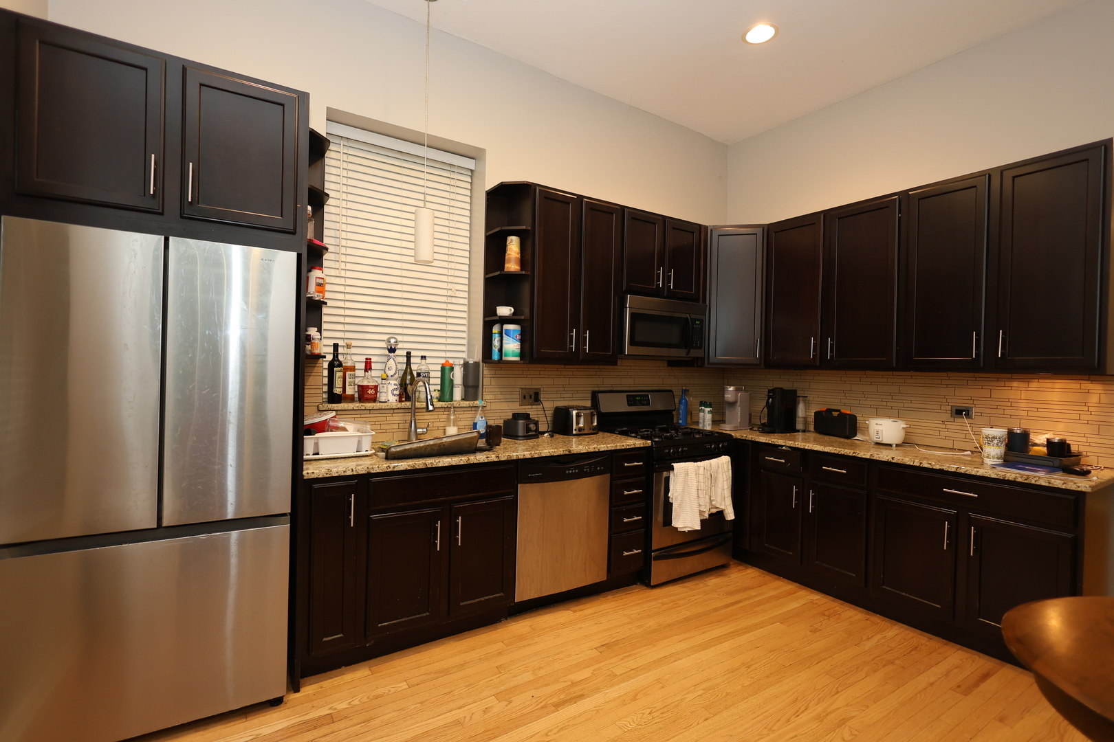 1026 W Roscoe Street Unit: 1
