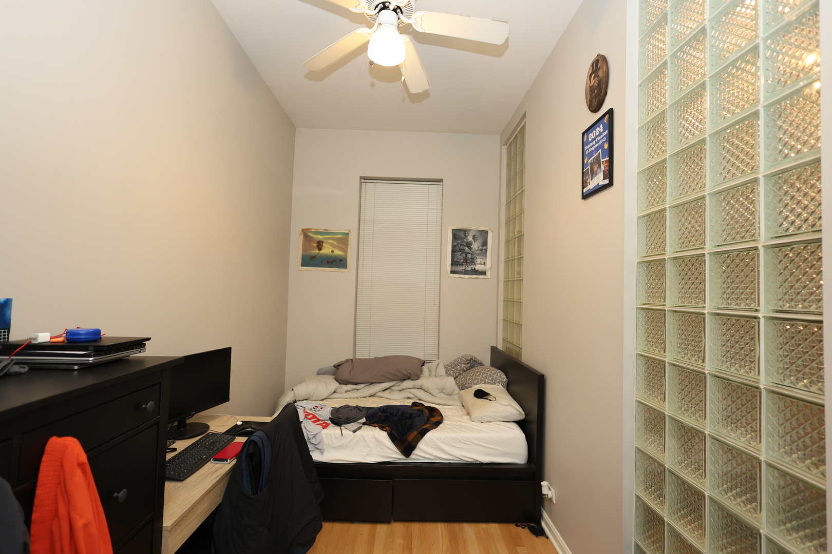 1026 W Roscoe Street Unit: 1