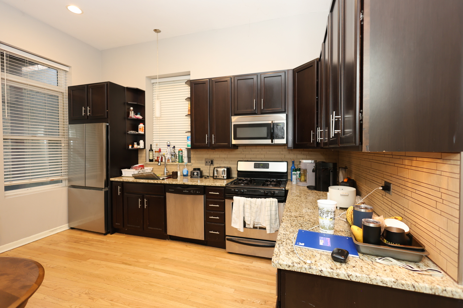 1026 W Roscoe Street Unit: 1