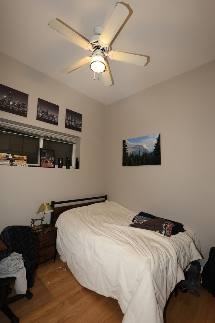 1026 W Roscoe Street Unit: 1