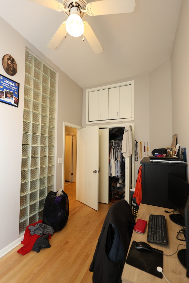 1026 W Roscoe Street Unit: 1