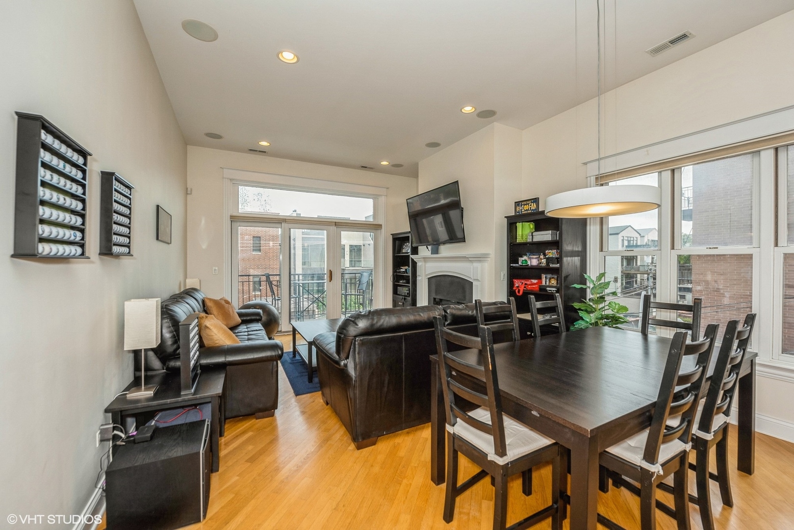2905 N Halsted Street Unit: 302