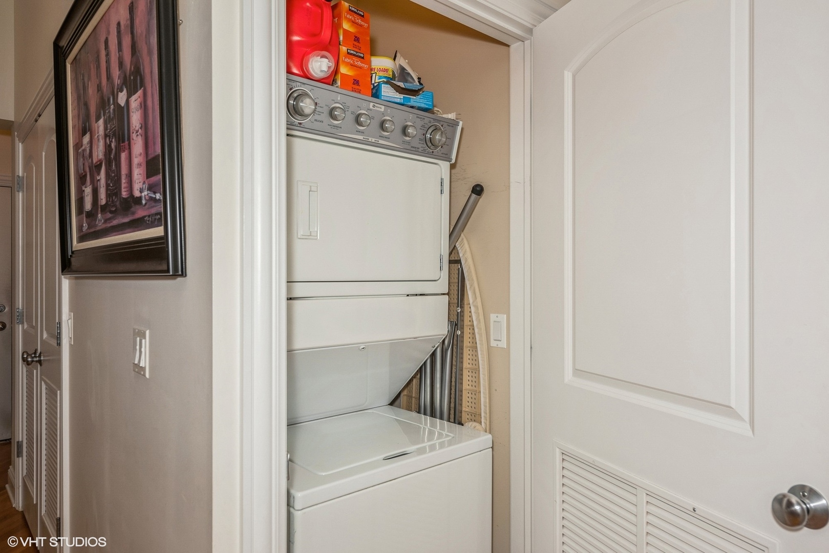 2905 N Halsted Street Unit: 302