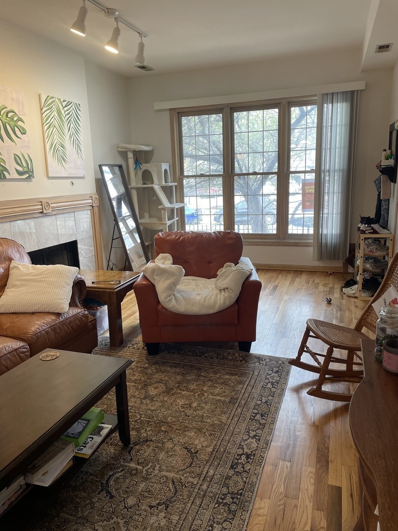 1112 N Marshfield Avenue Unit: 1