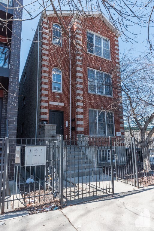 1112 N Marshfield Avenue Unit: 1