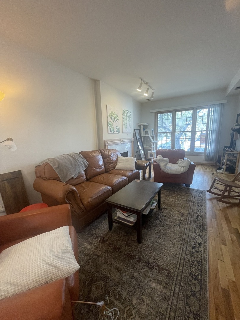 1112 N Marshfield Avenue Unit: 1