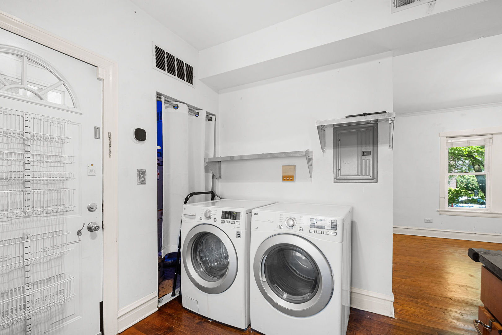 2315 W Waveland Avenue Unit: 1