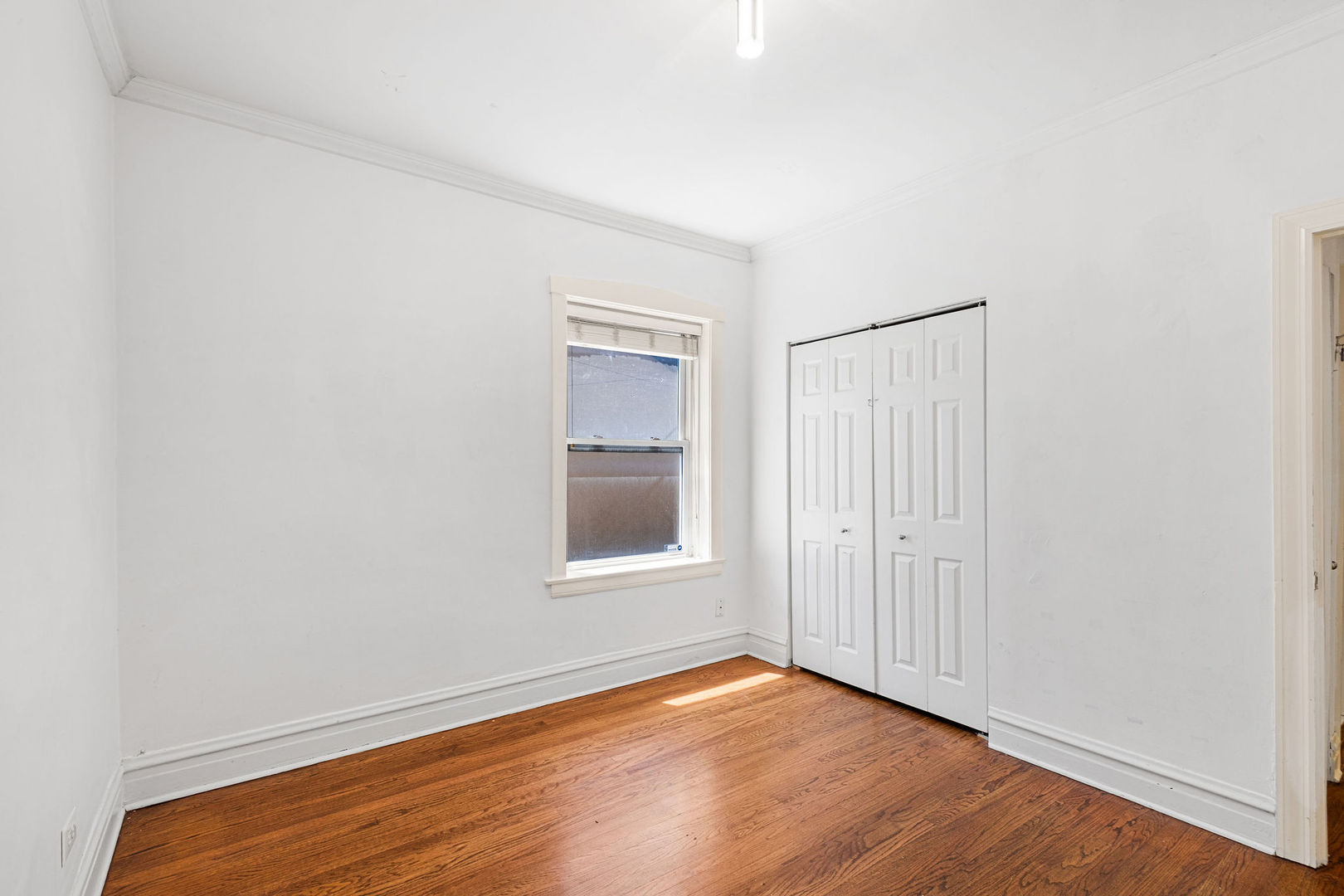 2315 W Waveland Avenue Unit: 1
