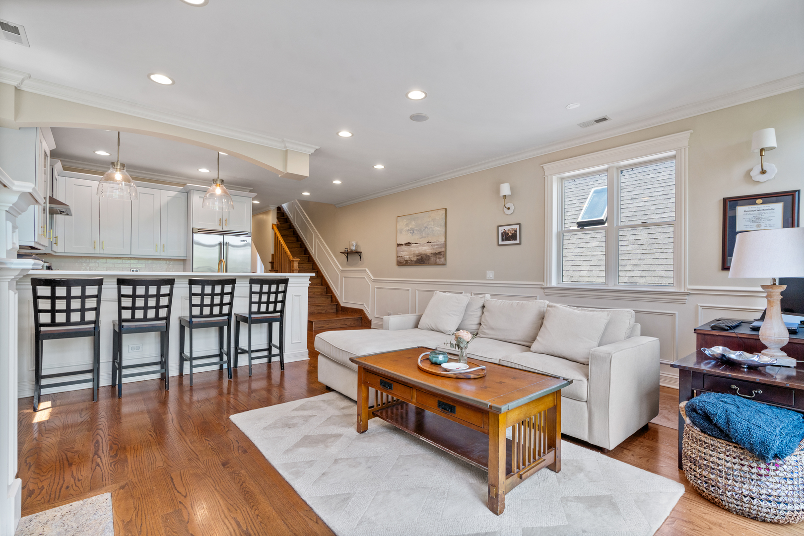 3302 N Racine Avenue Unit: 3