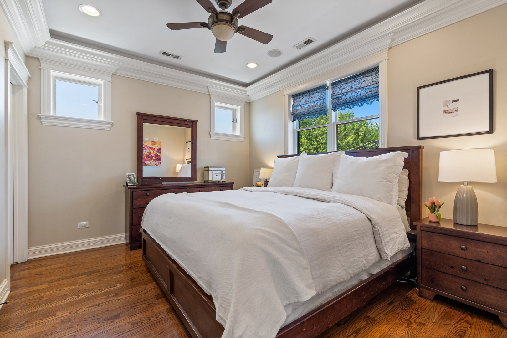 3302 N Racine Avenue Unit: 3