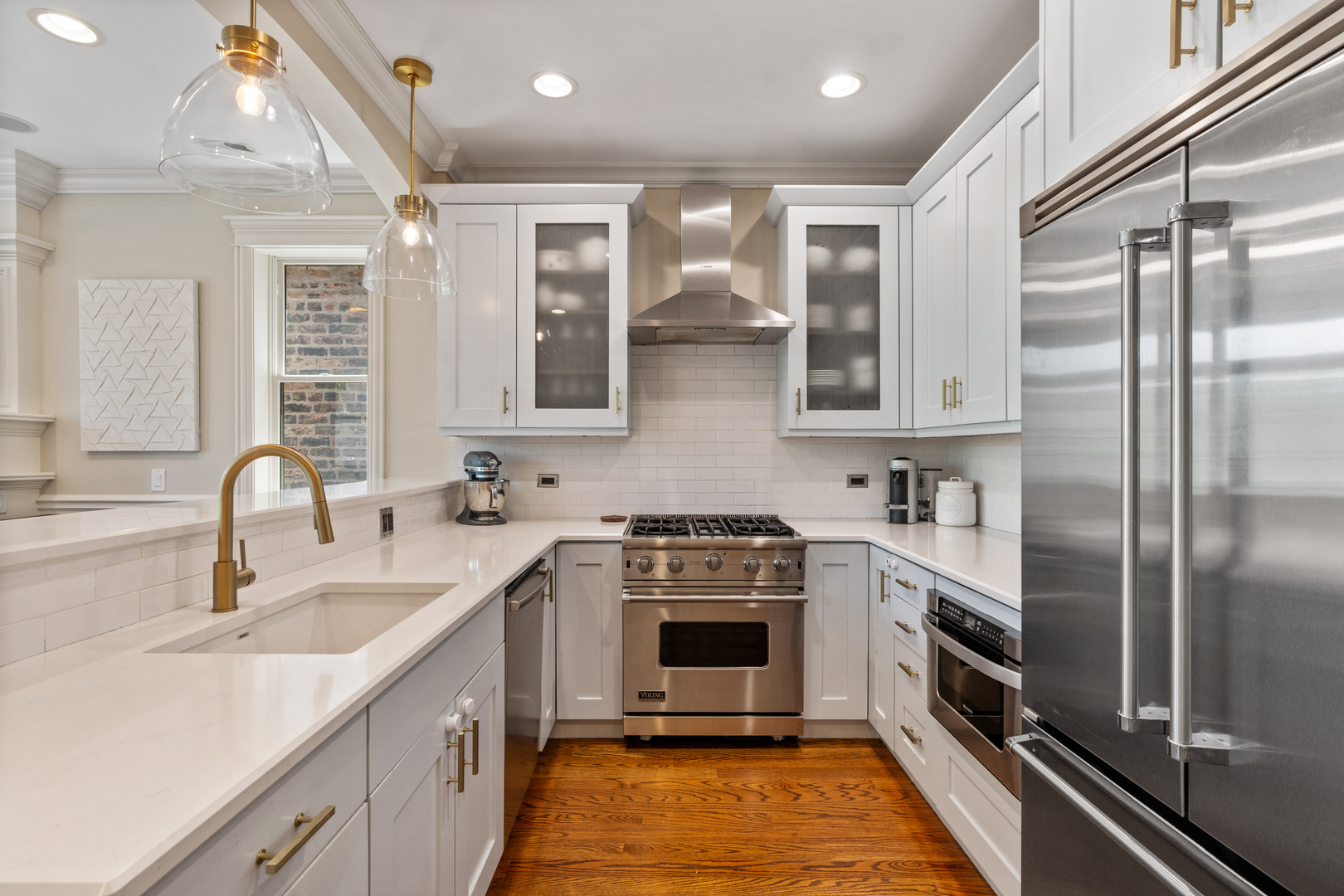 3302 N Racine Avenue Unit: 3