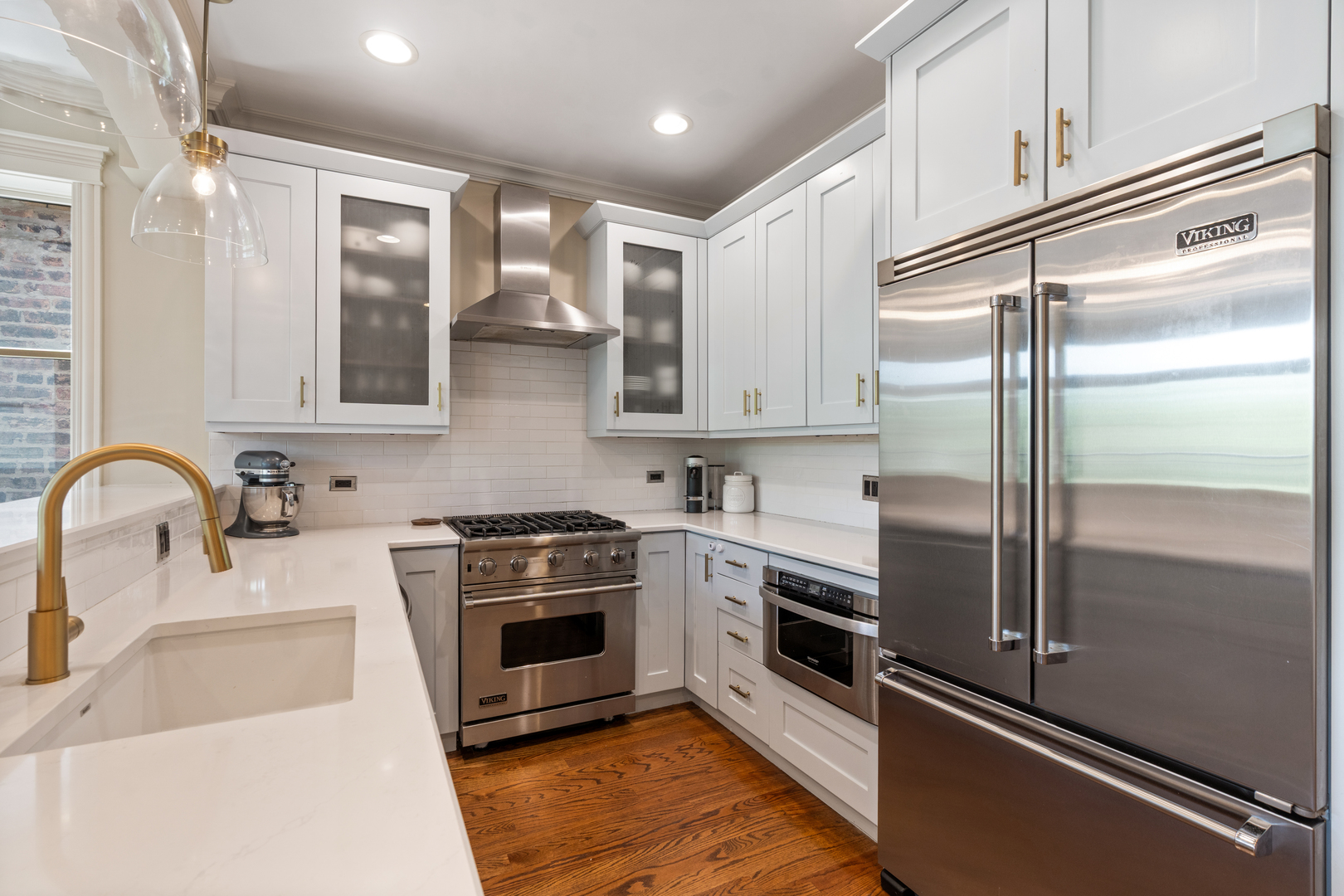 3302 N Racine Avenue Unit: 3