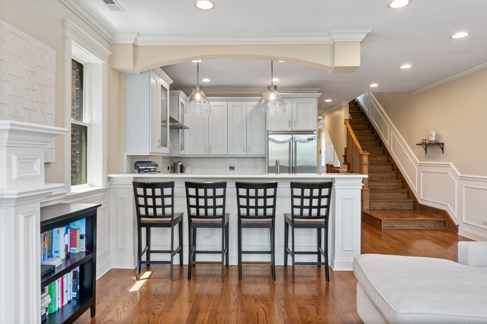 3302 N Racine Avenue Unit: 3