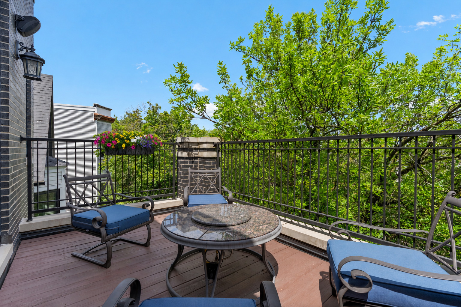3302 N Racine Avenue Unit: 3