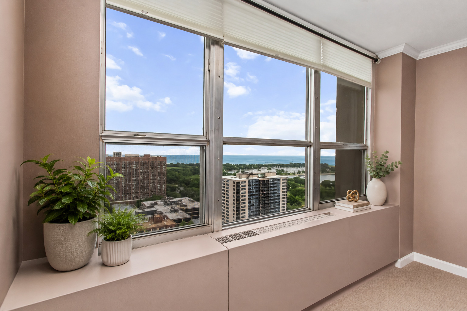 655 W IRVING PARK Road Unit: 2716