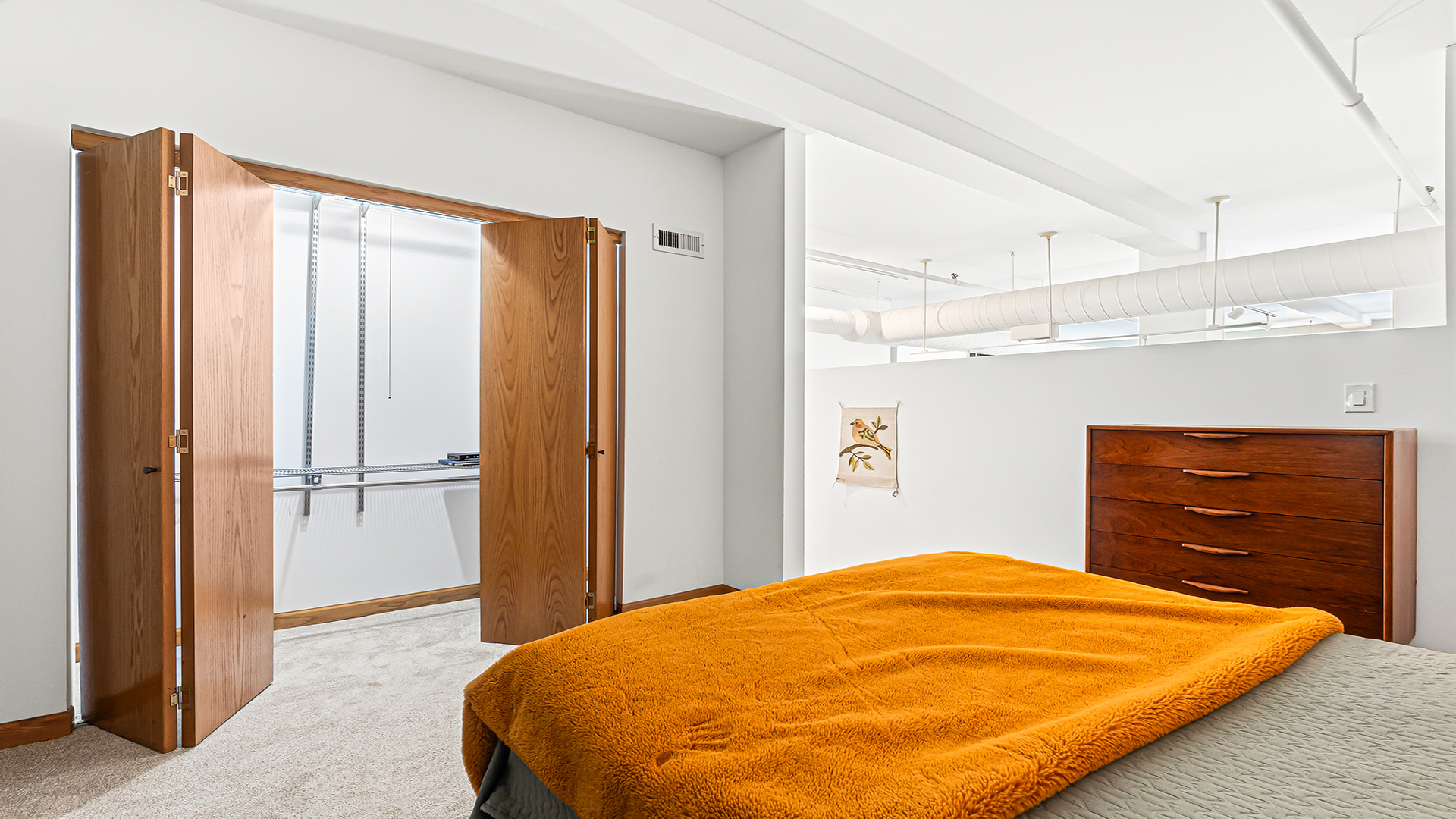 809 N Racine Avenue Unit: 204