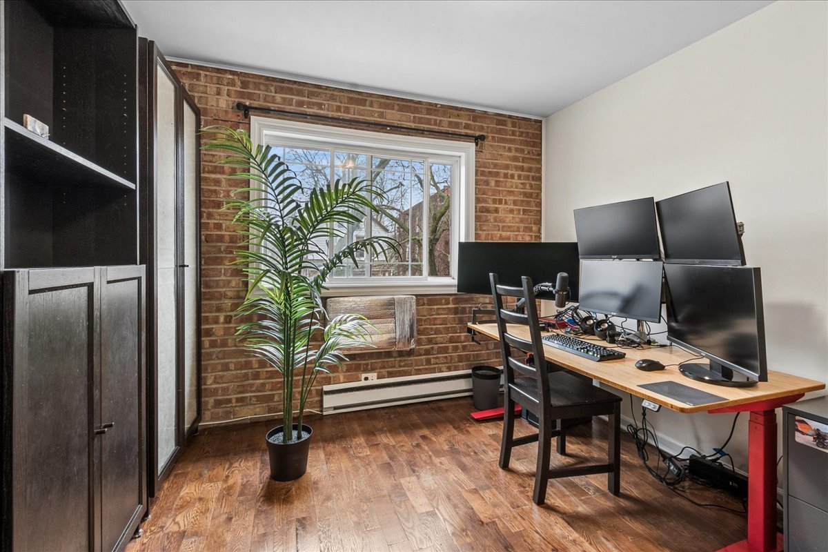 6118 N Hermitage Avenue Unit: A