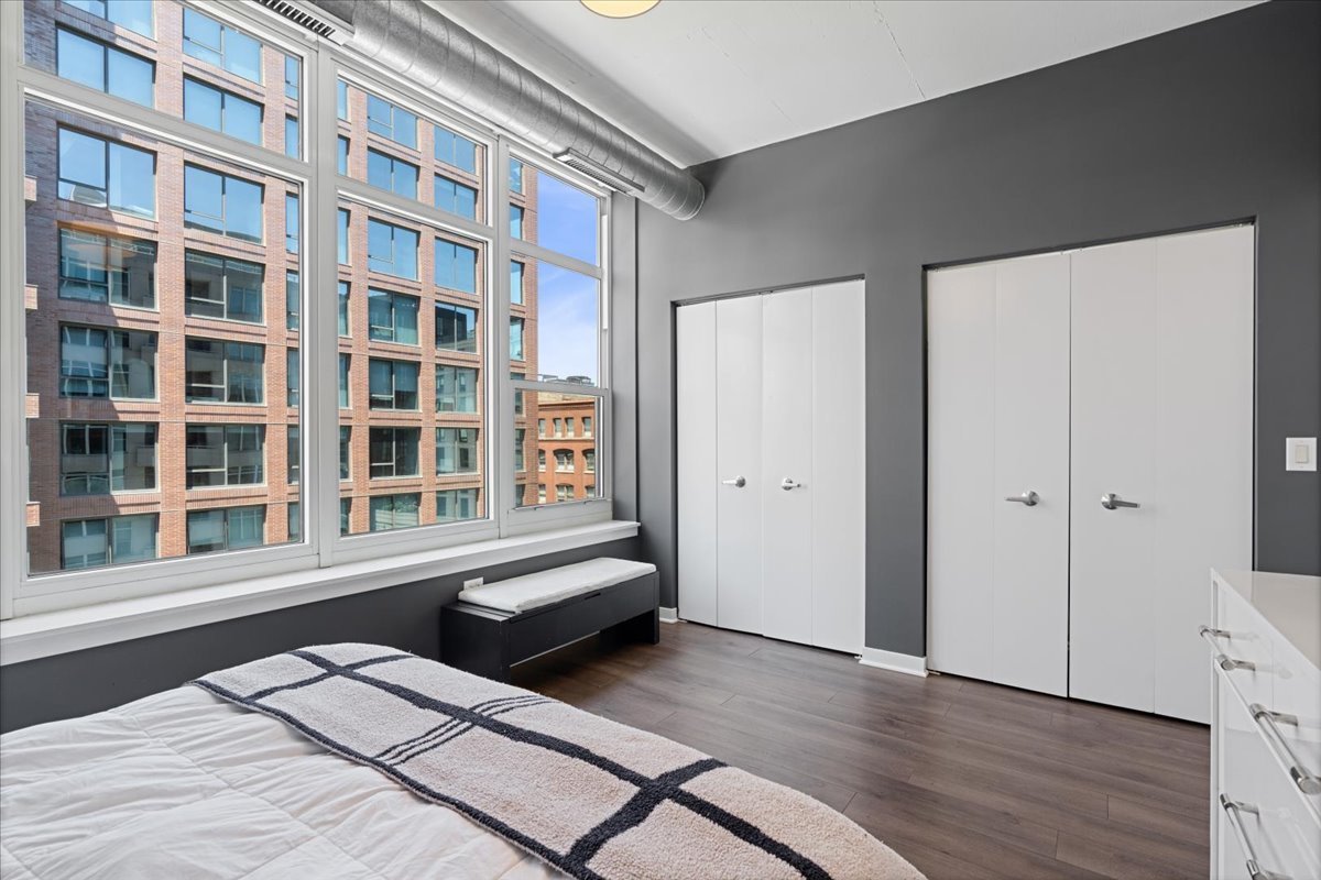 909 W WASHINGTON Boulevard Unit: 606
