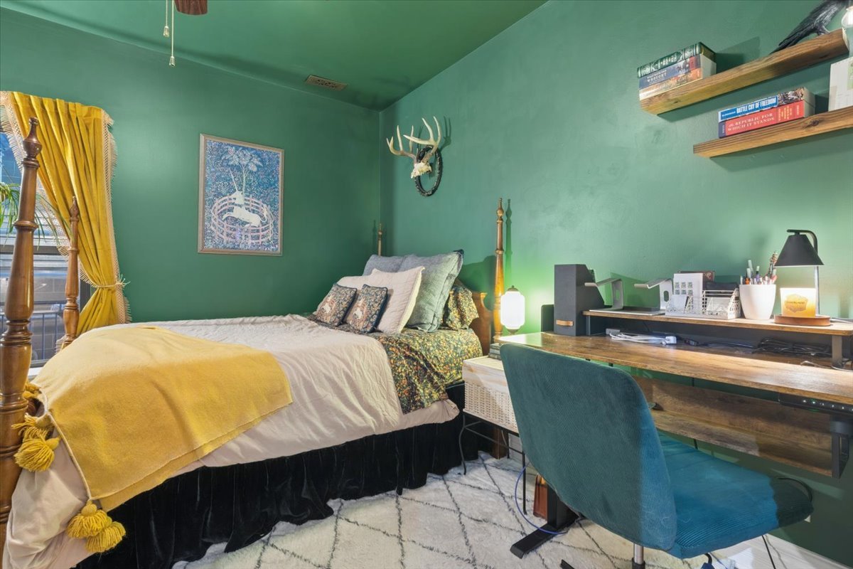 746 W Cornelia Avenue Unit: 1W