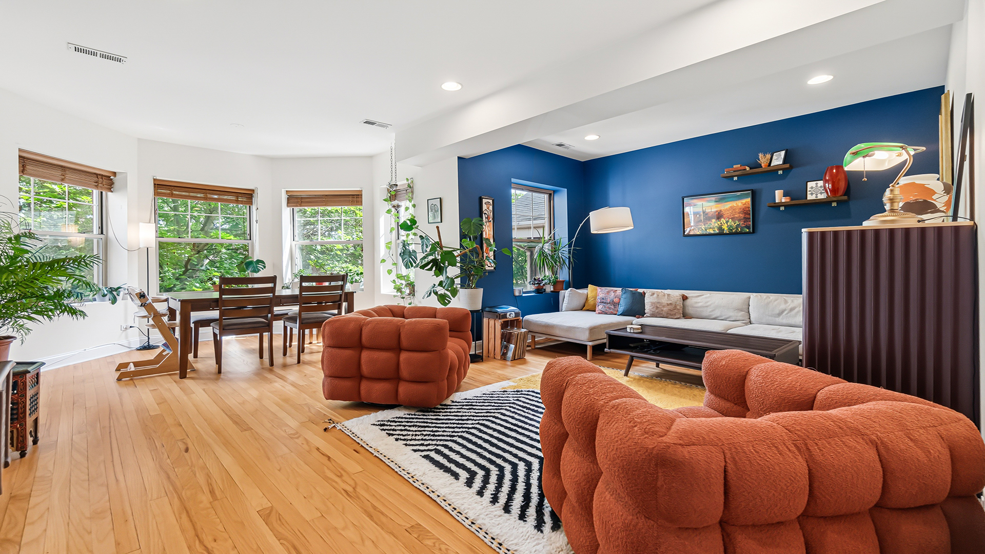 1637 W Granville Avenue Unit: 3