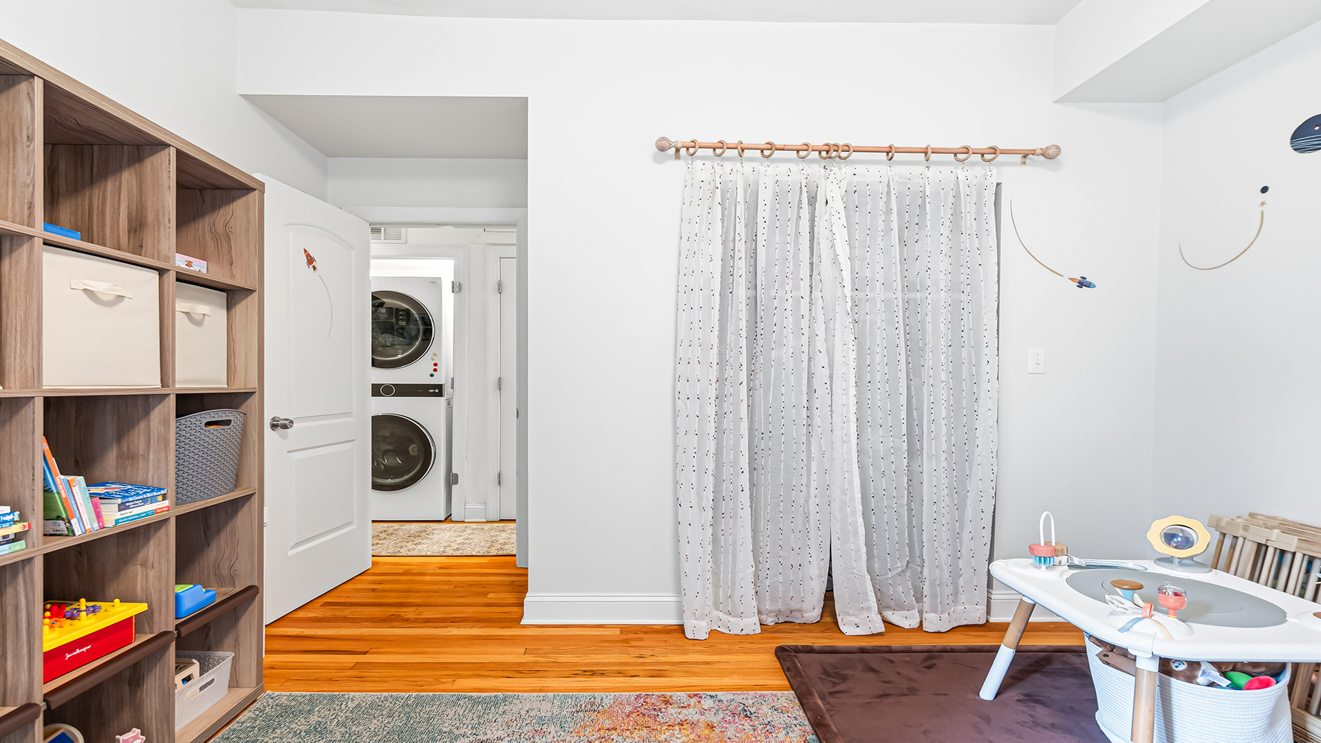 1637 W Granville Avenue Unit: 3