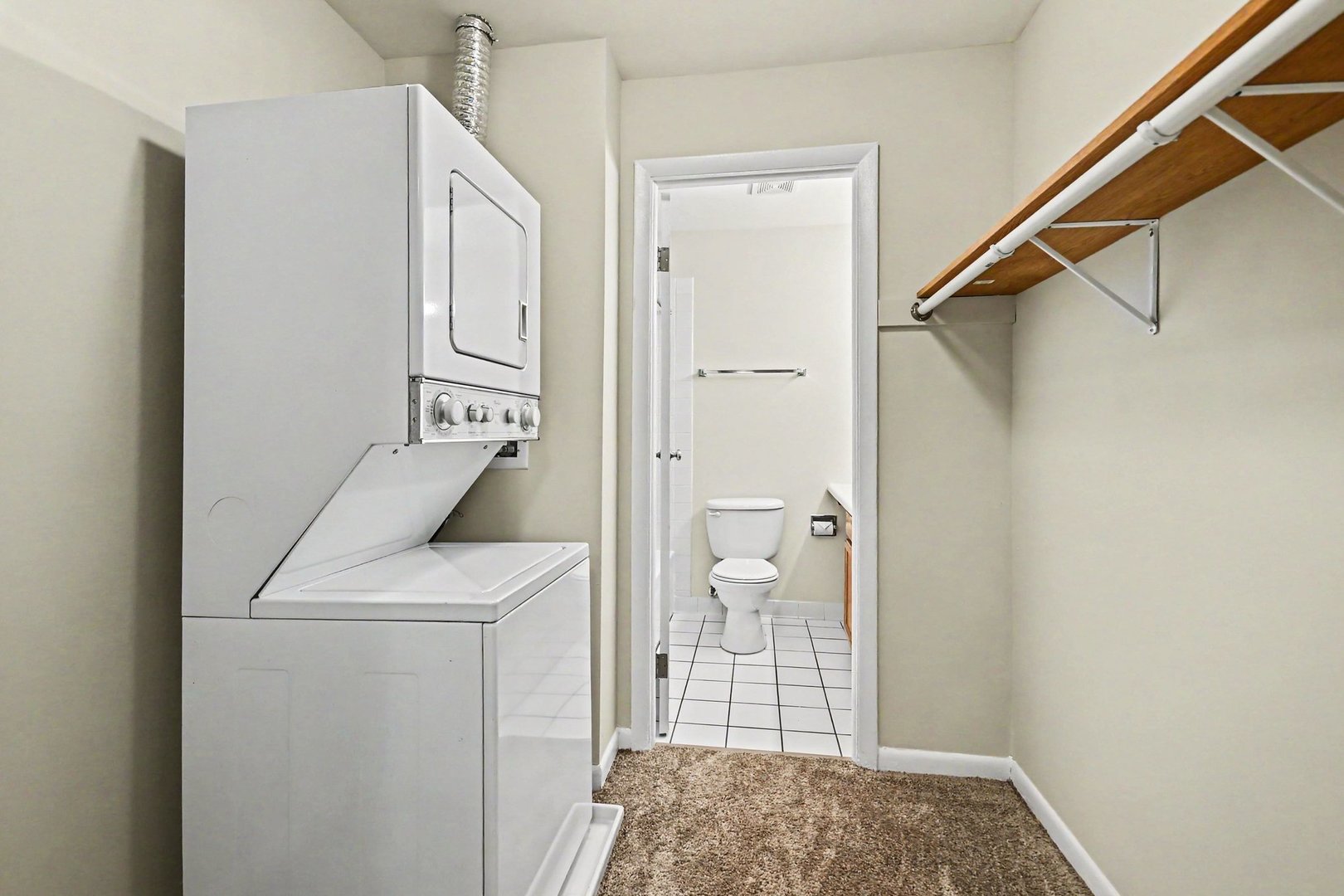 1833 FOUR LAKES Avenue Unit: 2D