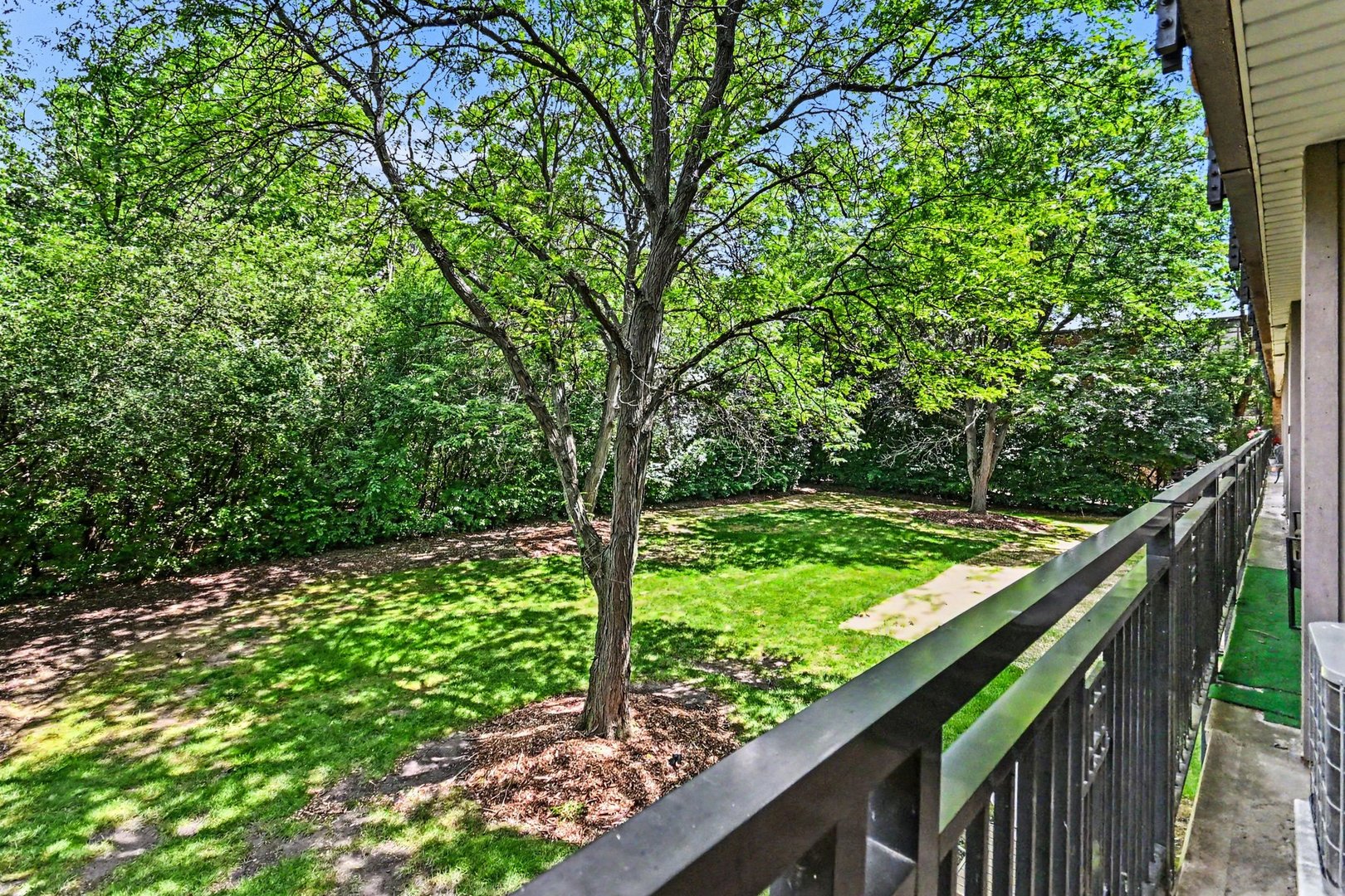 1833 FOUR LAKES Avenue Unit: 2D