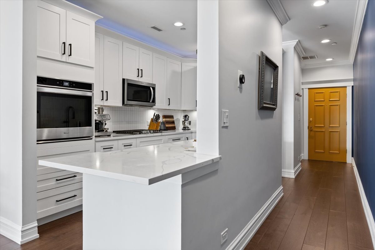 1155 W Armitage Avenue Unit: 301