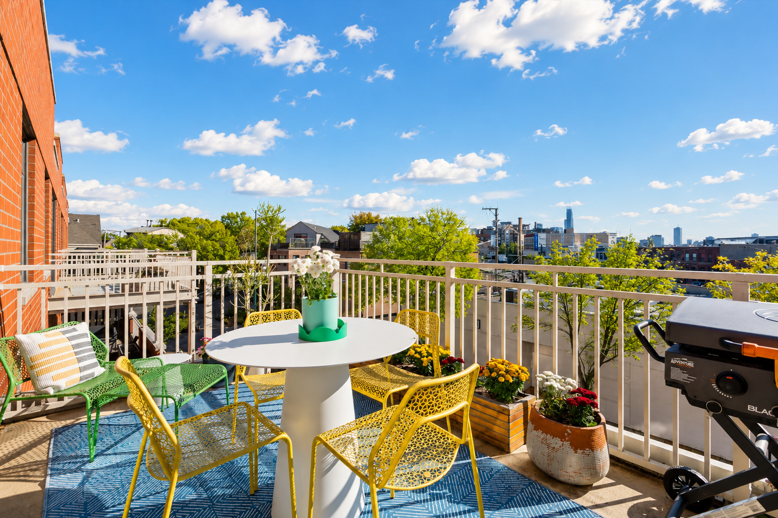1155 W Armitage Avenue Unit: 301
