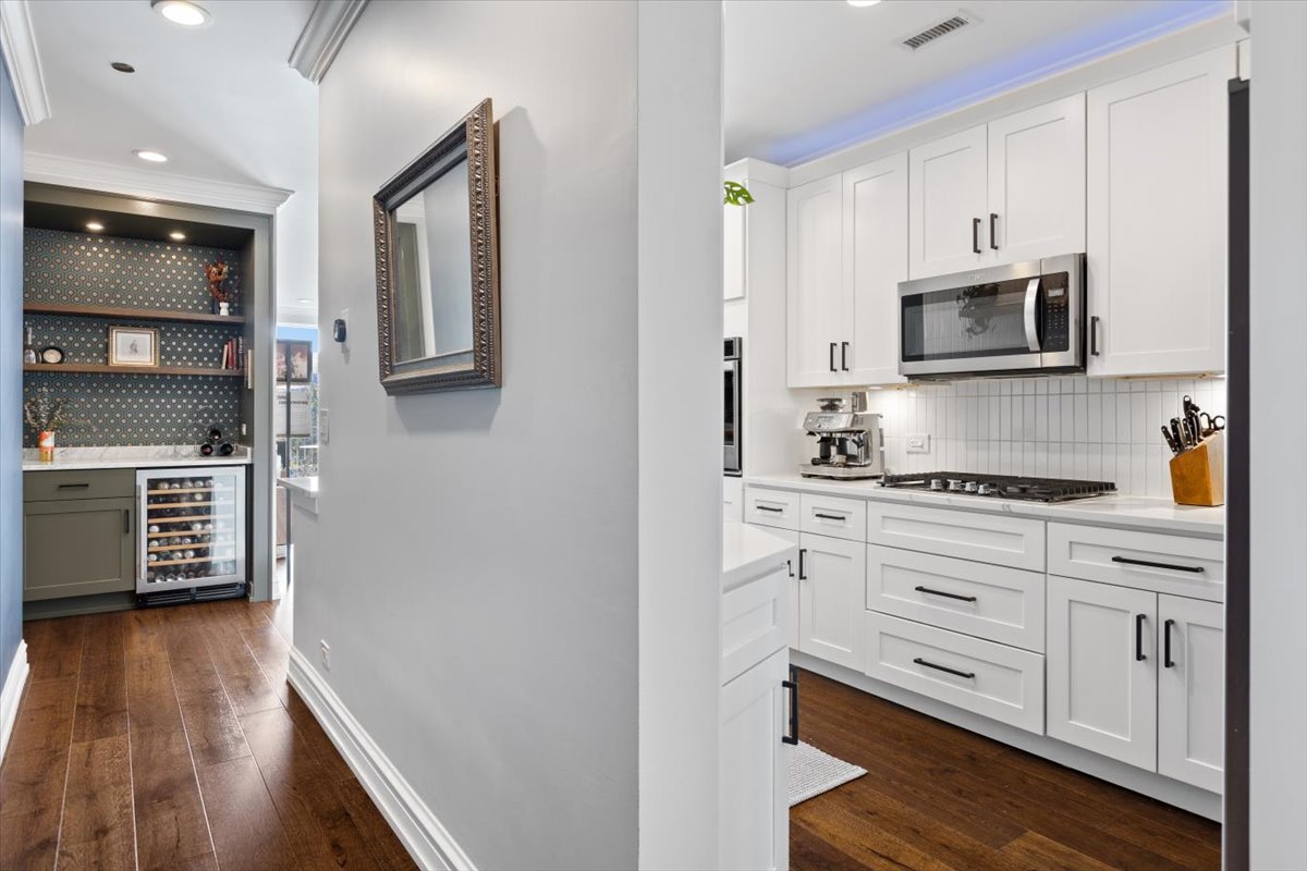 1155 W Armitage Avenue Unit: 301