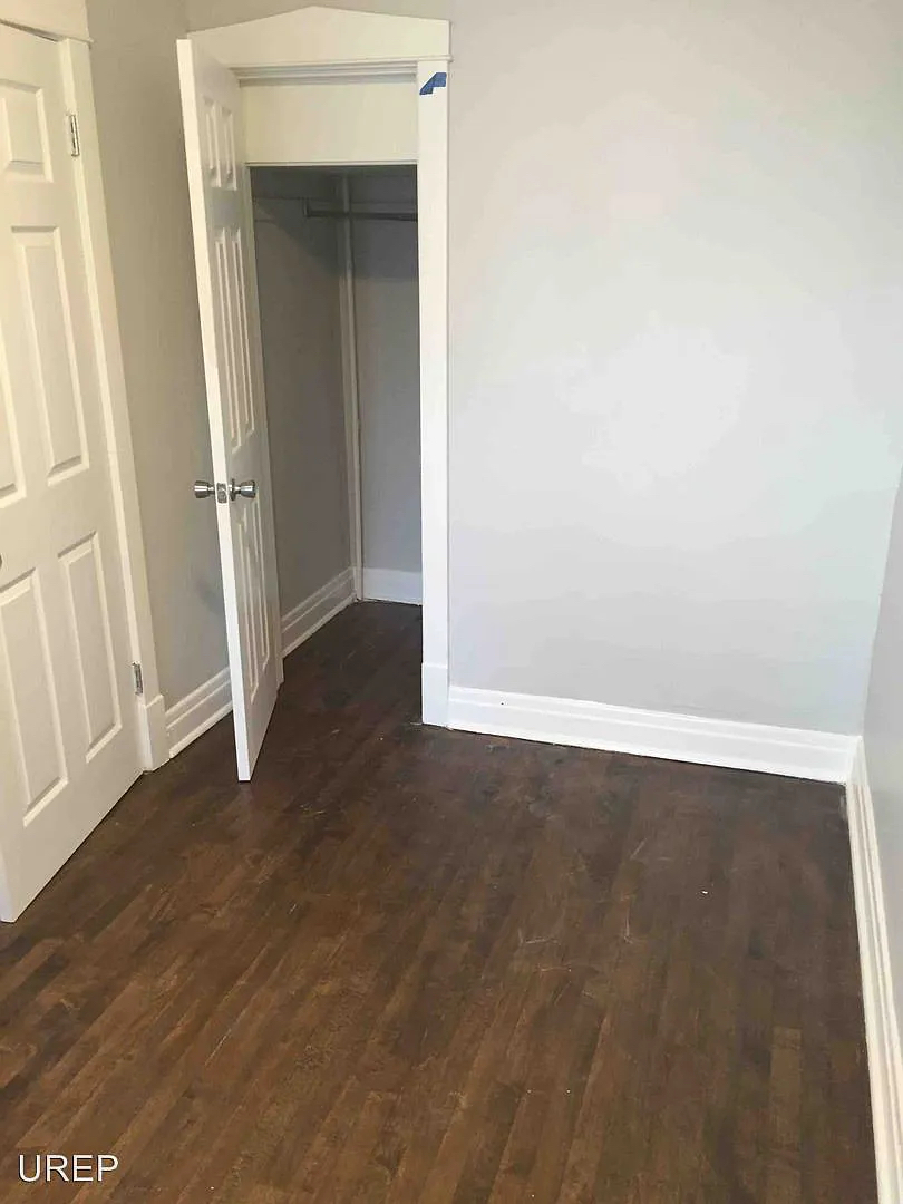 1655 W Irving Park Road Unit: 1R
