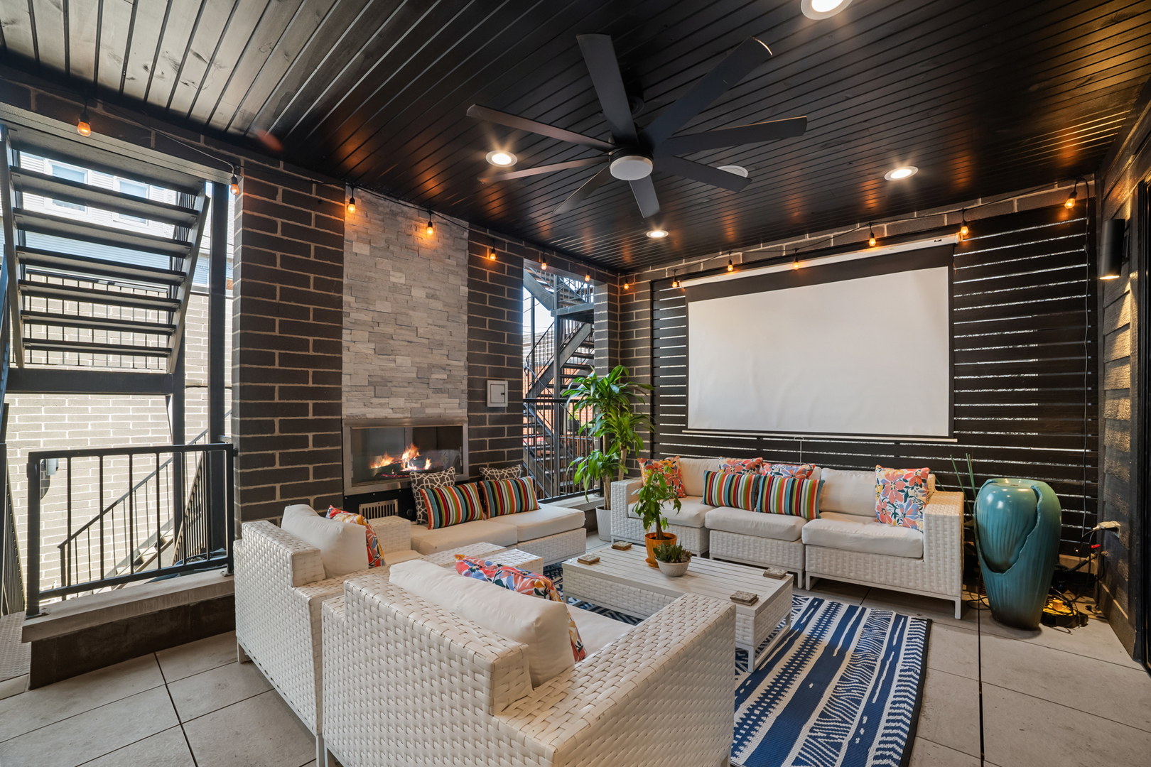 2254 W Roscoe Street Unit: 1