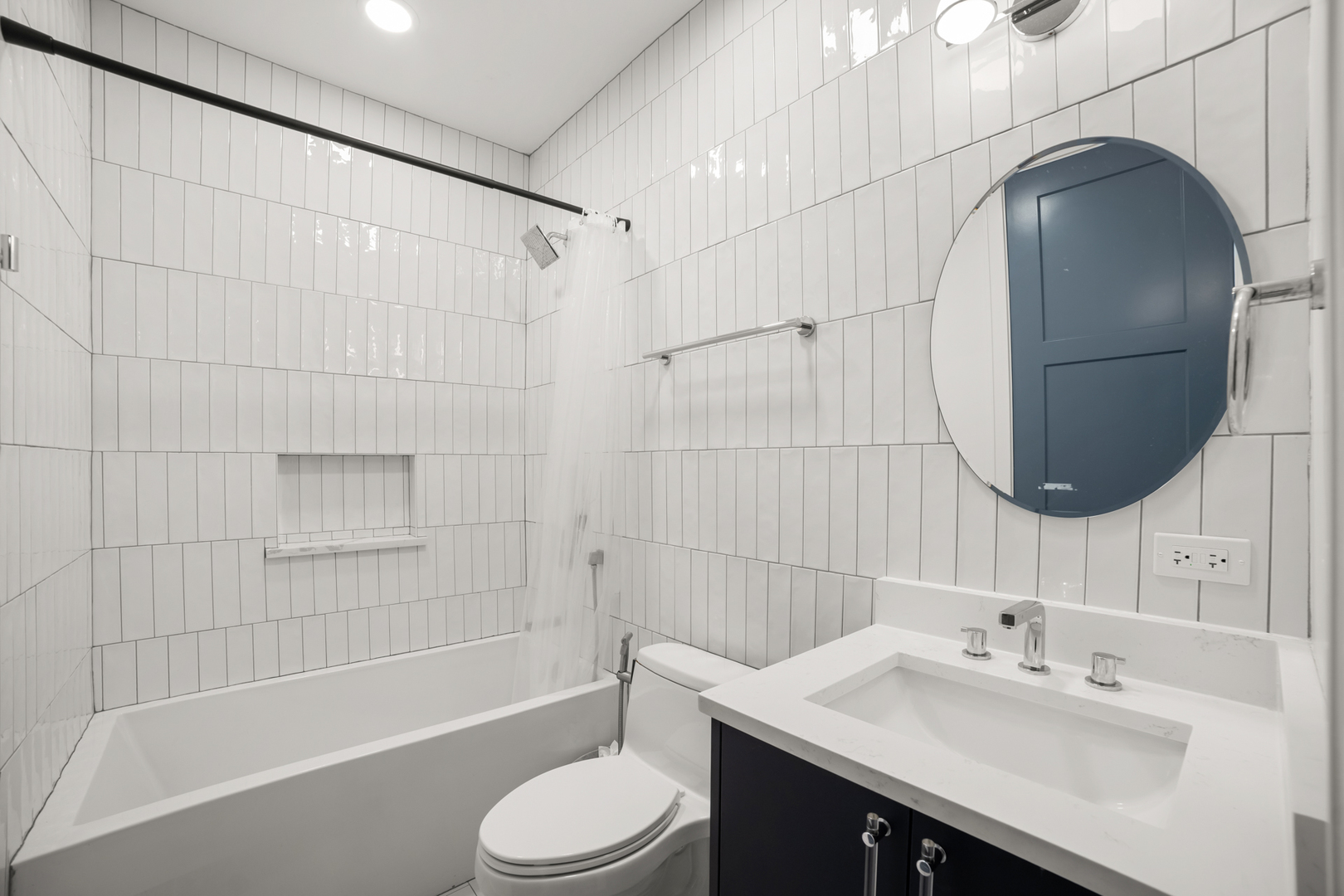 2254 W Roscoe Street Unit: 1