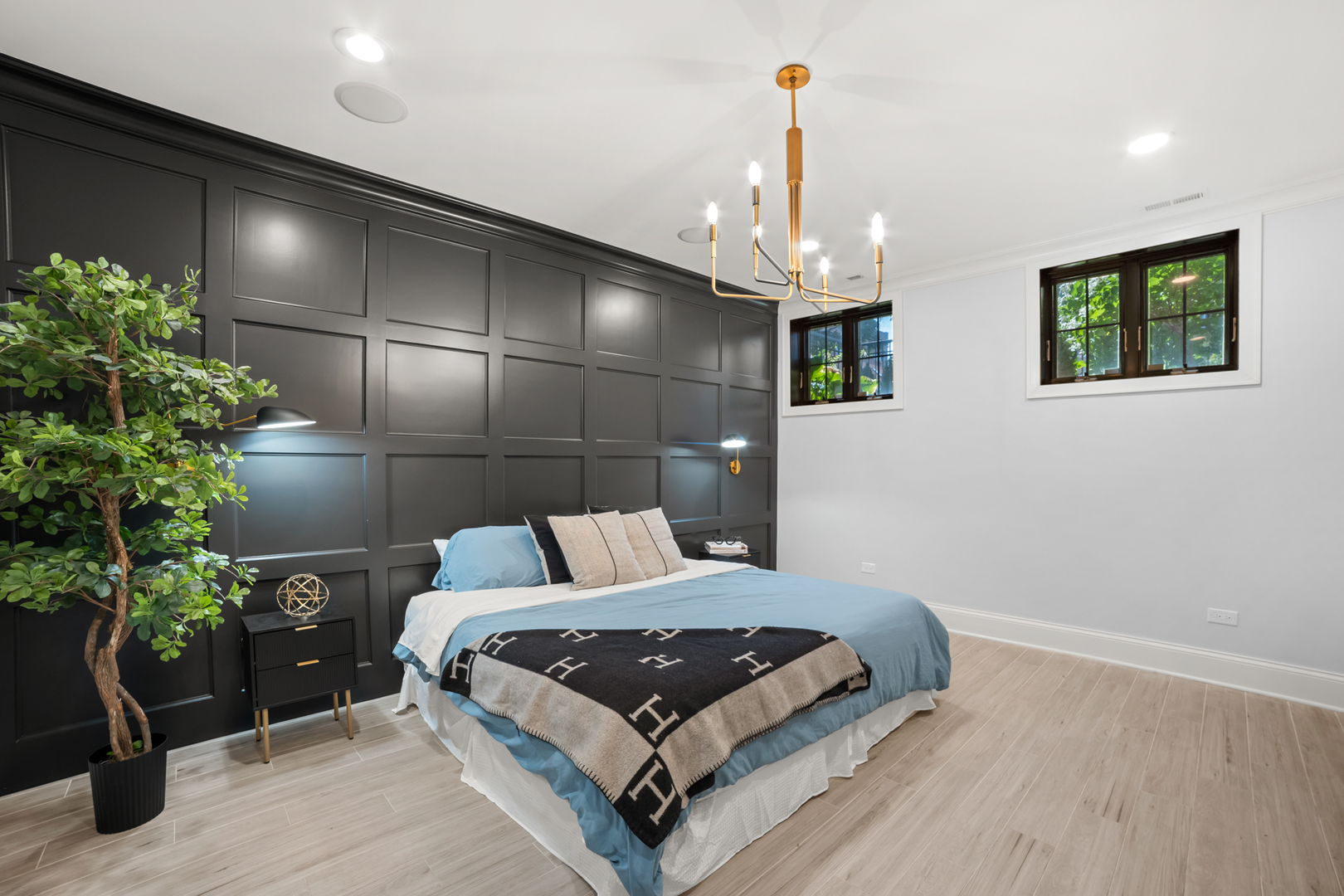 2254 W Roscoe Street Unit: 1