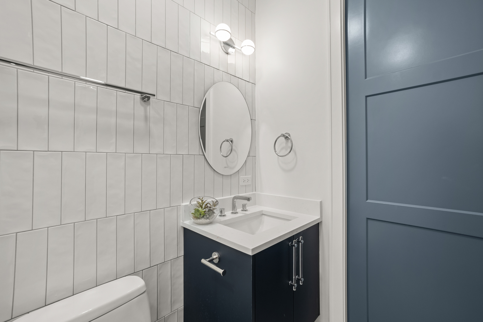 2254 W Roscoe Street Unit: 1