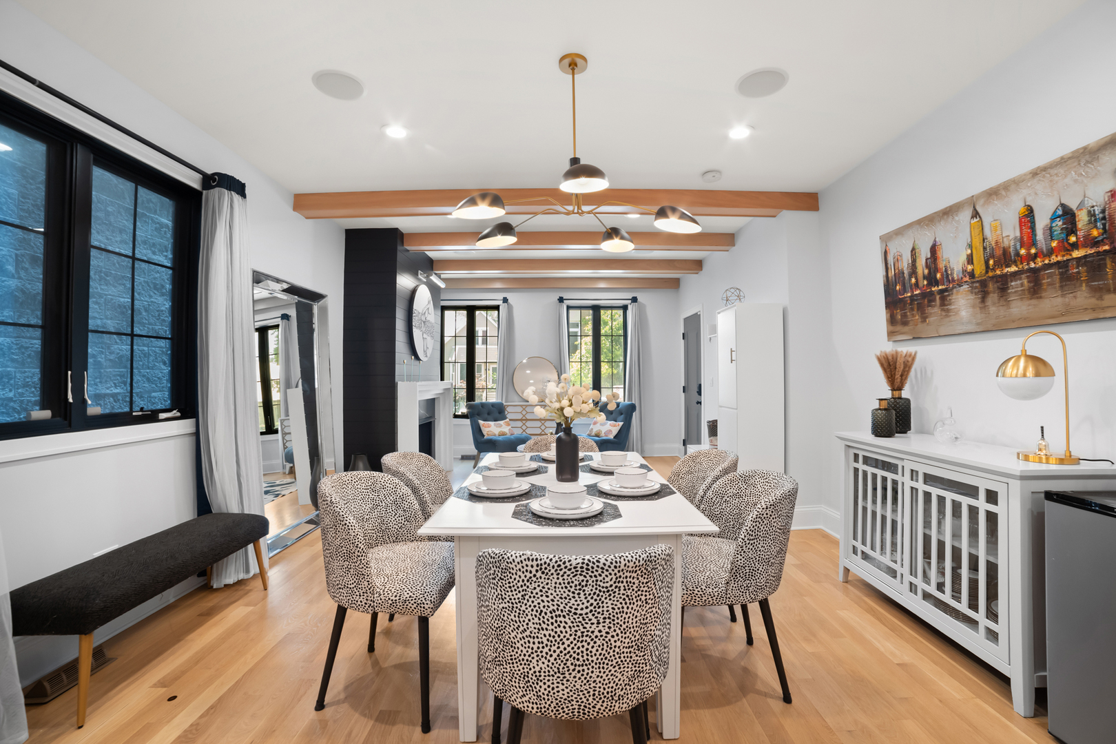 2254 W Roscoe Street Unit: 1