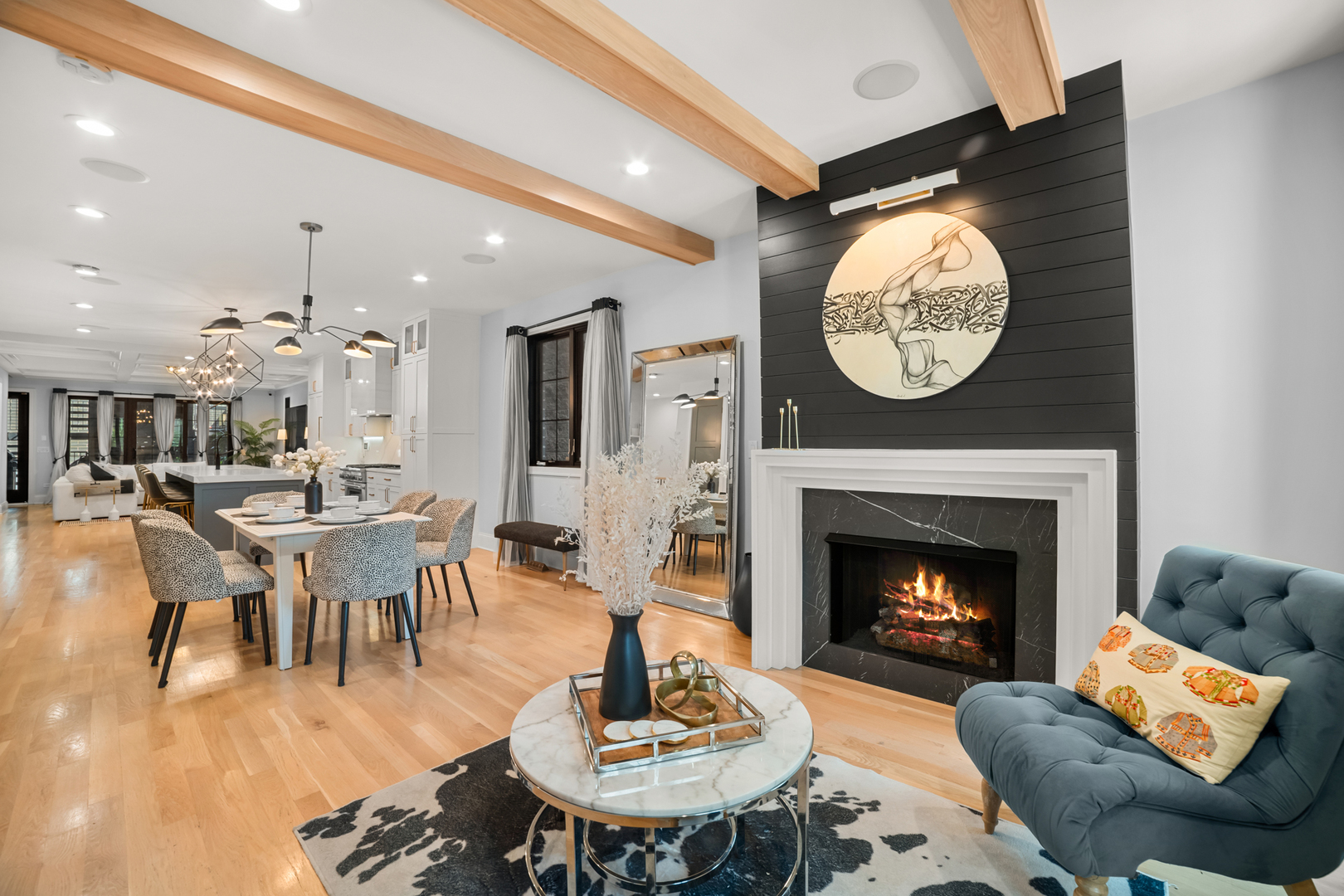 2254 W Roscoe Street Unit: 1